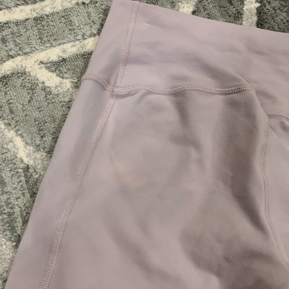 Alo Yoga Moto Legging - Picture 8 of 8